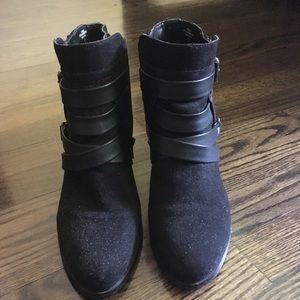 Crown vintage suede ankle boots